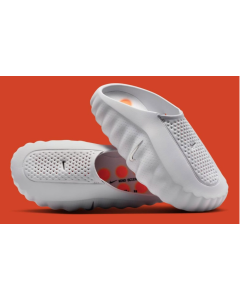 NIKE MIND  SLIPPER   300.00